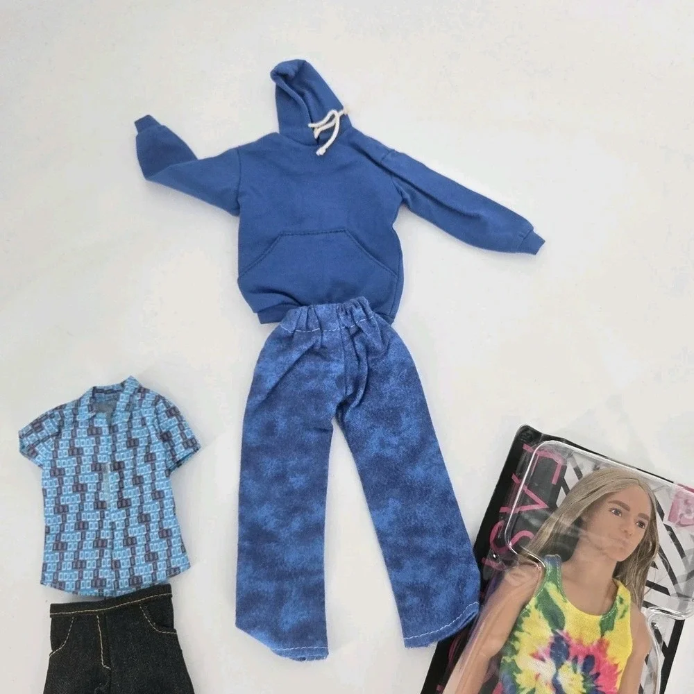 Barbie Fashionistas Ken Doll #138 GHW66 Long Blonde Hair NRFB Clothes Lot Mattel